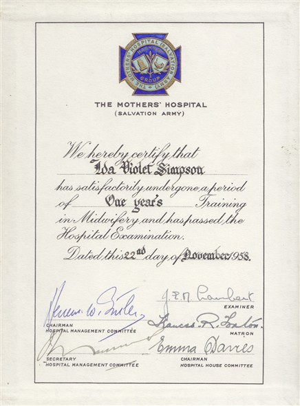 Photo:Midwife Training Certificate