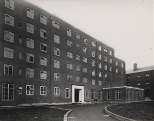Photo:Front elevation from entrance gate, November 1937 (catalogue reference: SC01605-B5929)