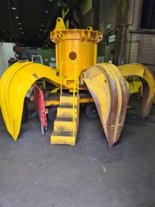 NLWA Big Yellow Grabber